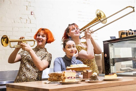 Food and musicians preparing for the Northcote Rise Festival