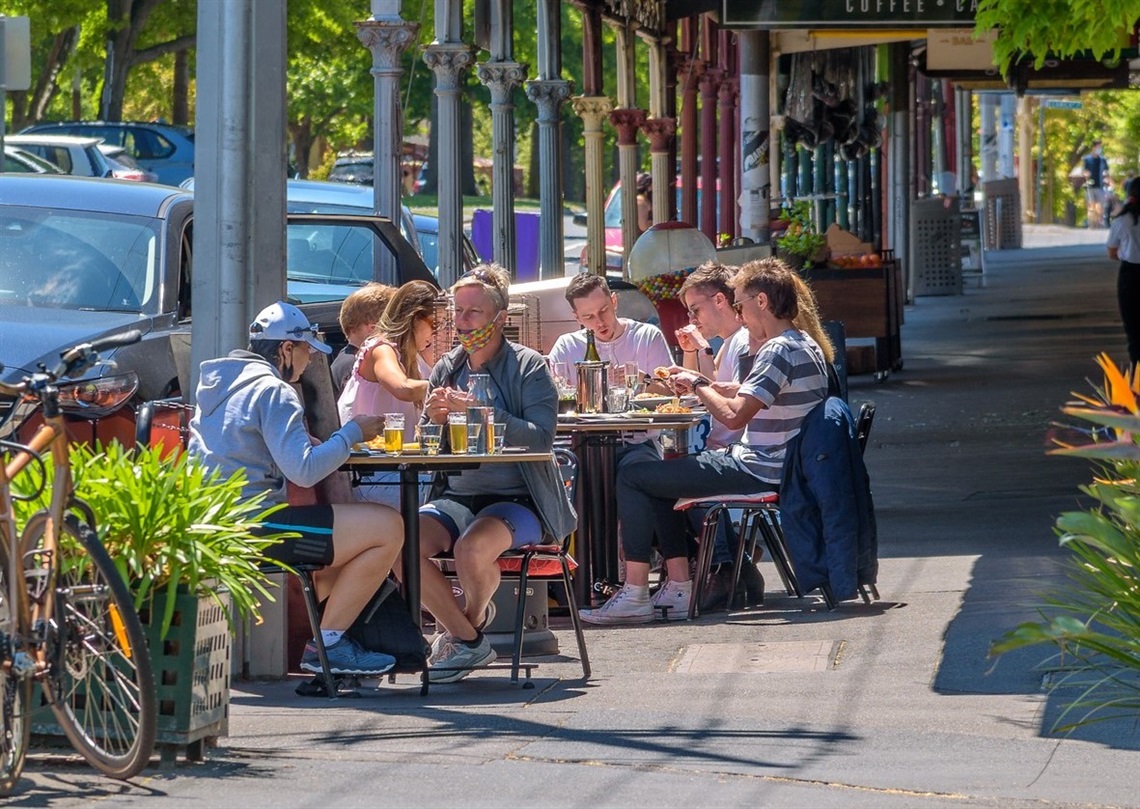 Street dining