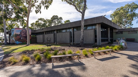 a building in Darebin