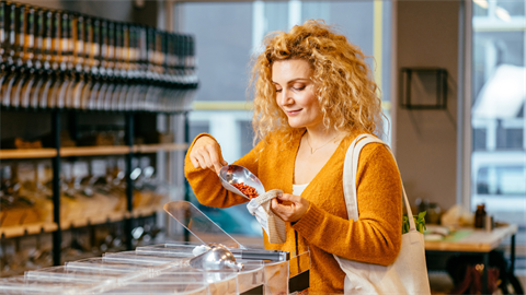 Lady shopping with sustainable packaging