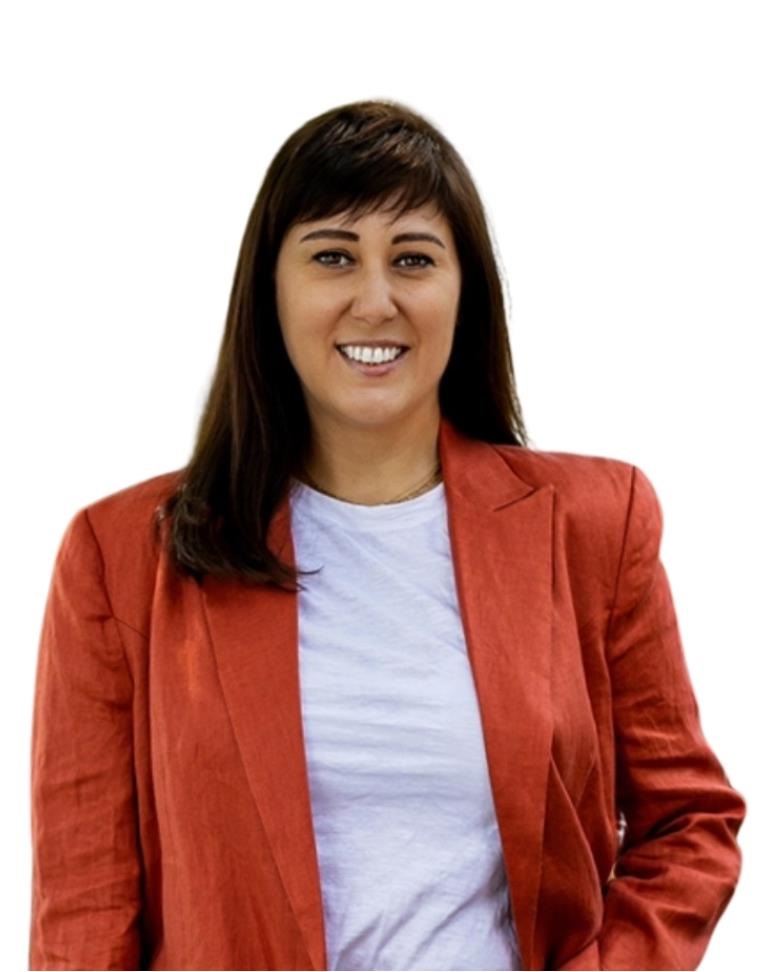 Connie Boglis_new profile image.jpg