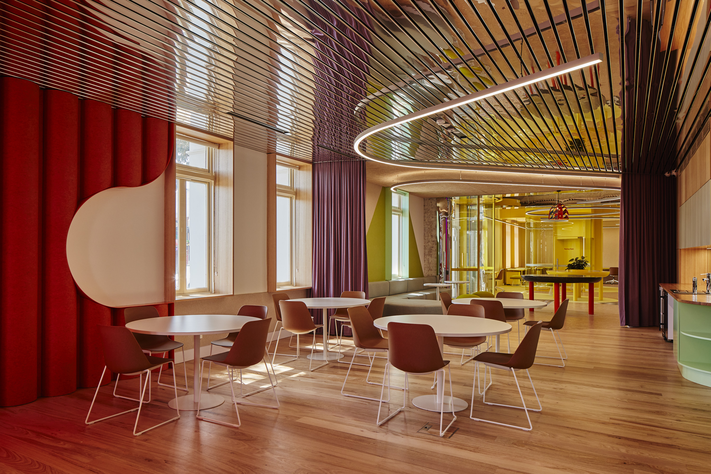 IC Lounge DIC 0940.jpg